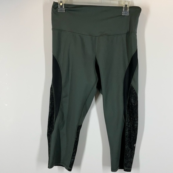 Champion Pants - Champion Women’s Capris Legging US Women’s Size‎ Large Green Black